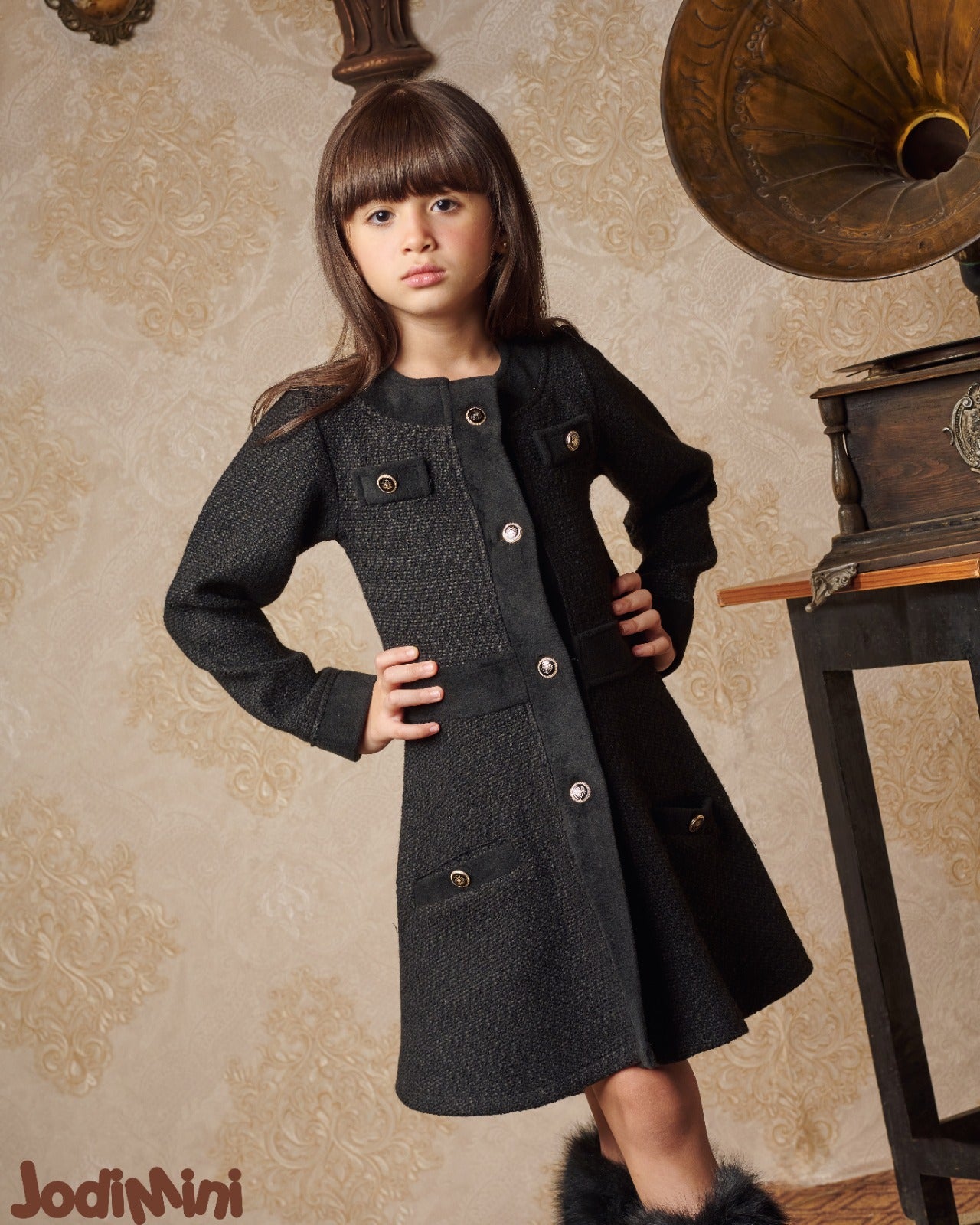 فستان كلاسيكي