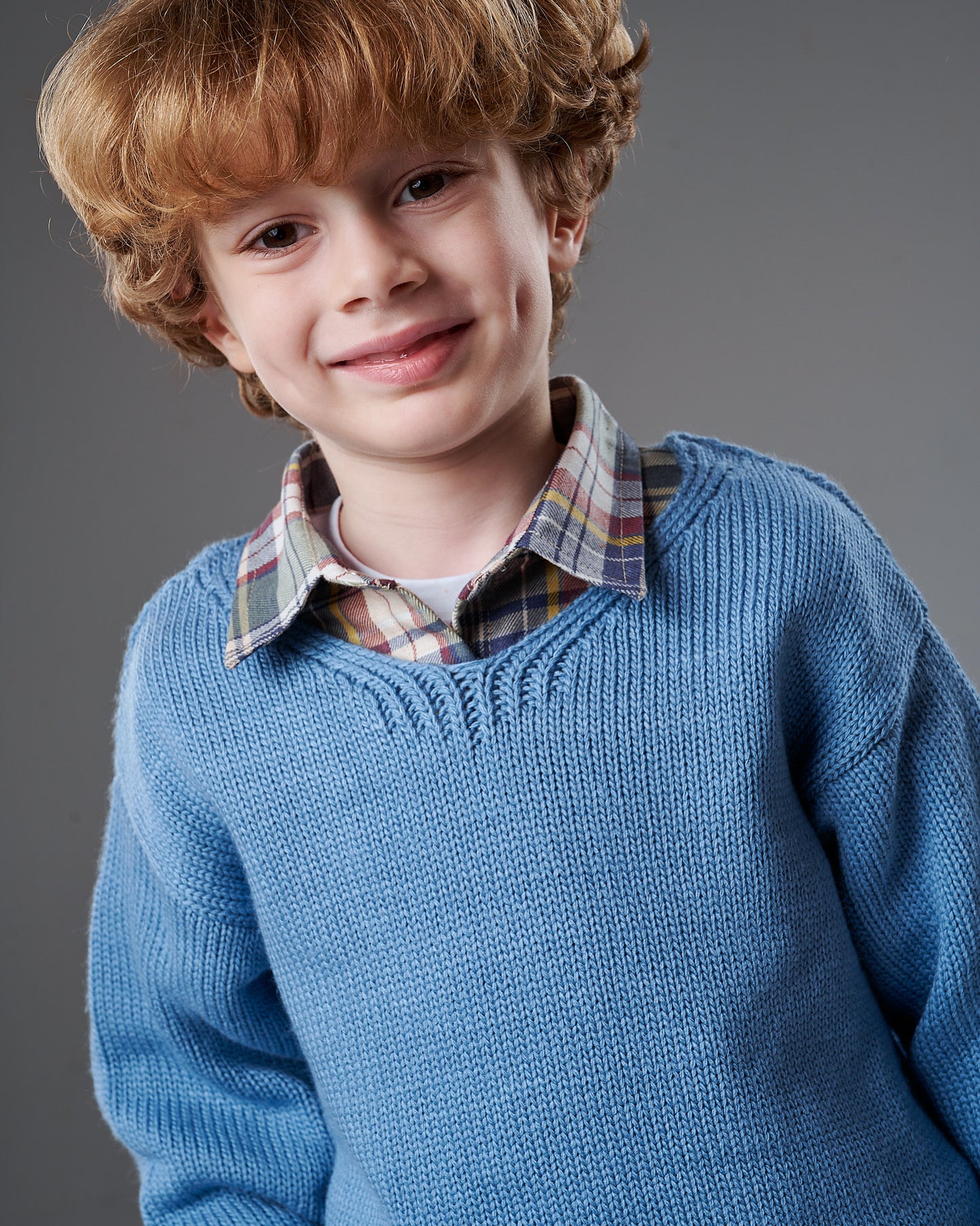 كنزة صوفية أساسية