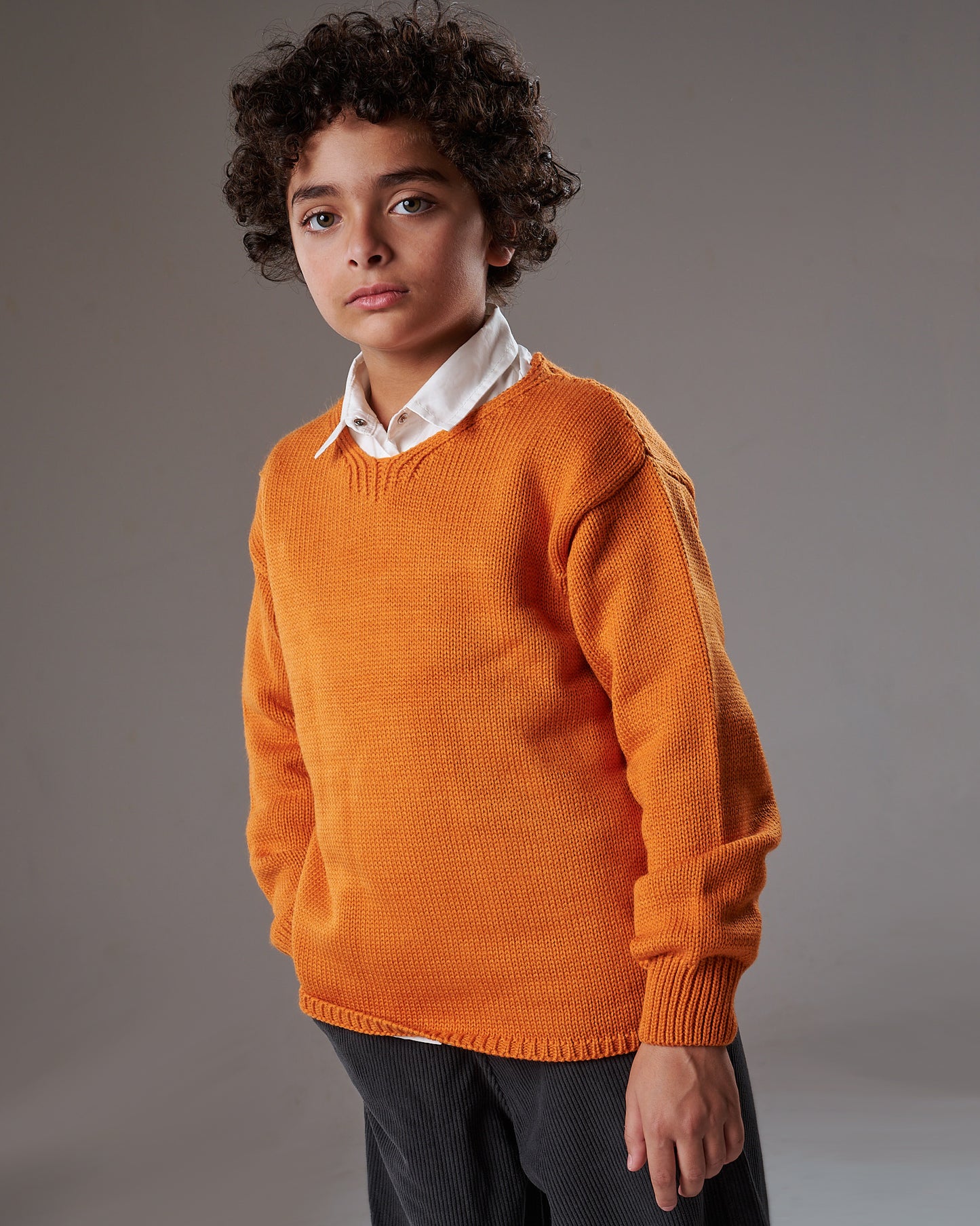 كنزة صوفية أساسية