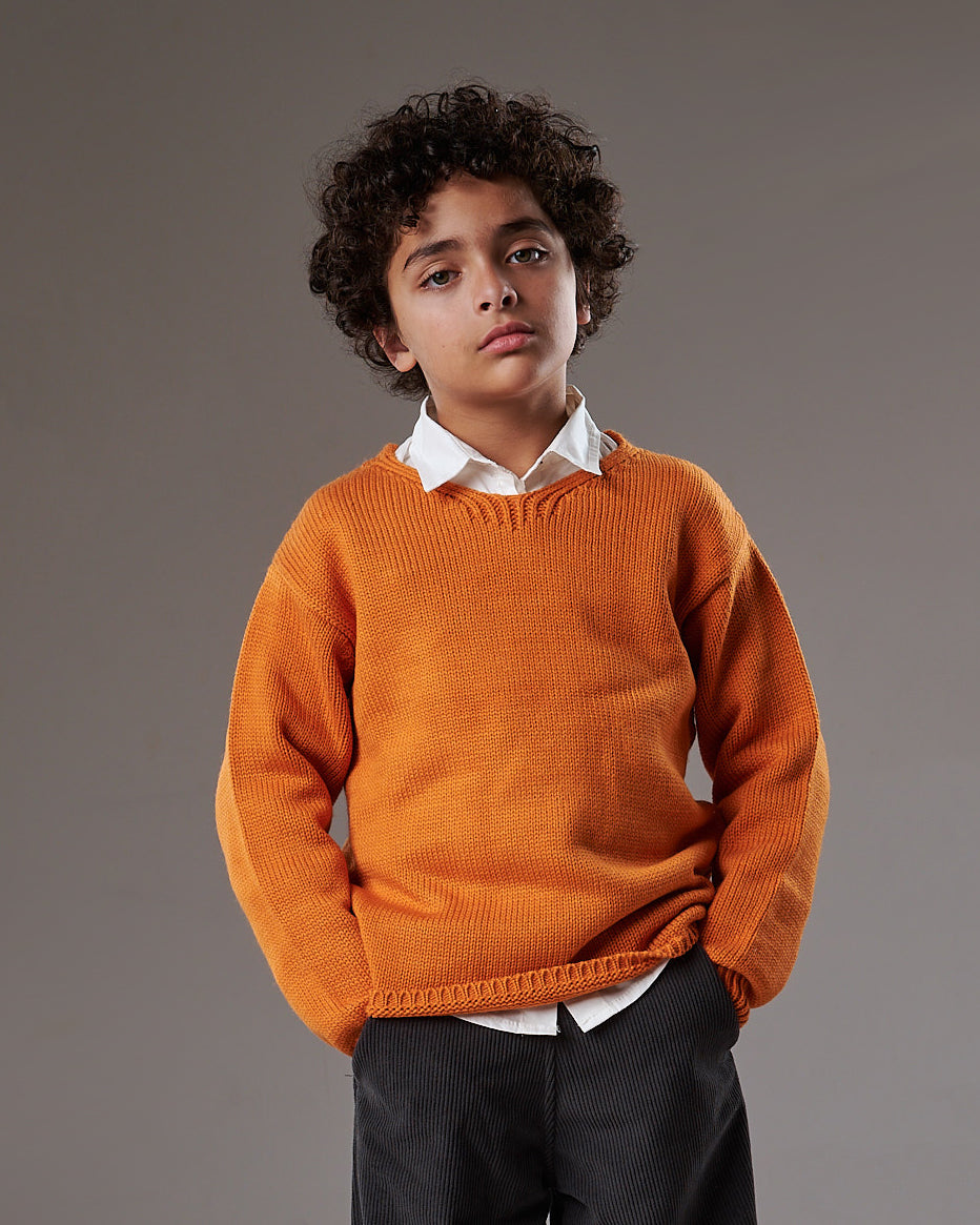 كنزة صوفية أساسية