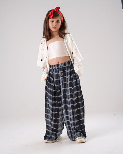 Lightweight wide-leg pants
